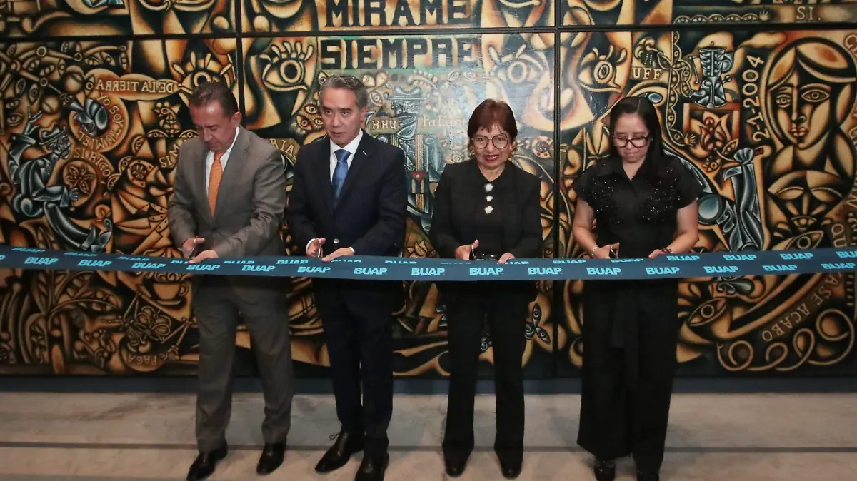 María Lilia Cedillo encabezó inauguración de la muestra